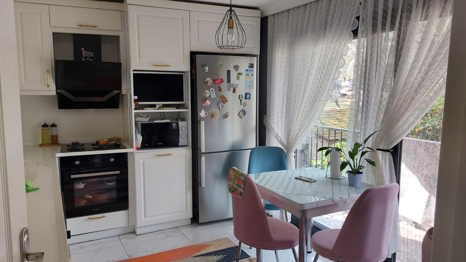 SATILIK 1.847 M2 ARSA VE İÇİNDE BİNA